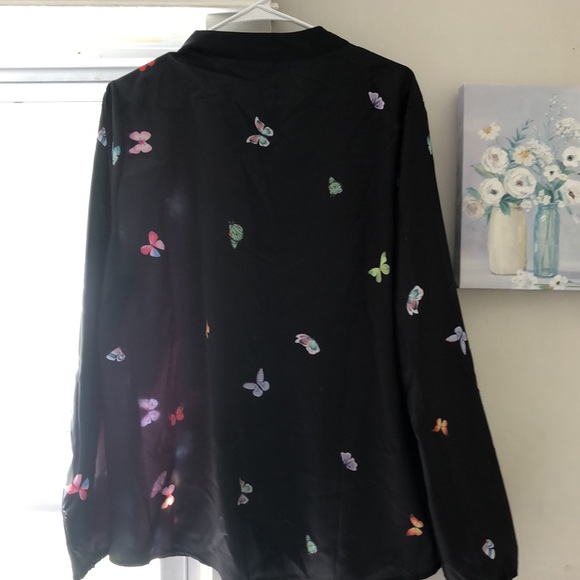 Black button down with butterflies - Picture 3 of 3